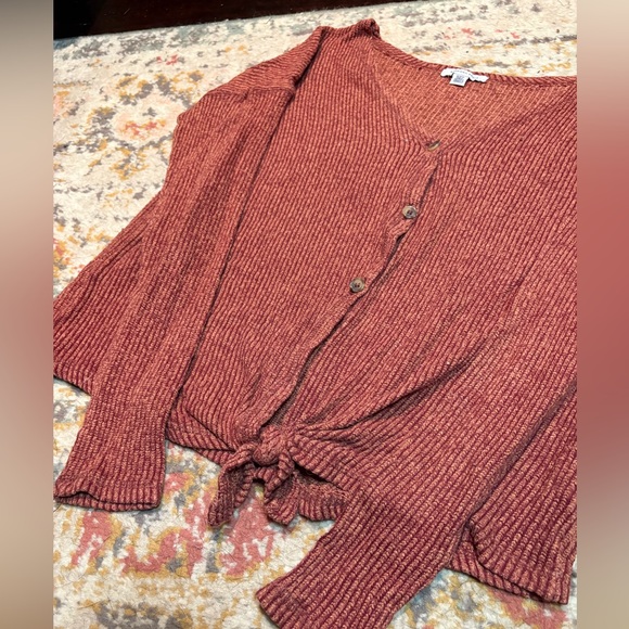 AE Rust Button-Up Tie-Front Top - Picture 2 of 4